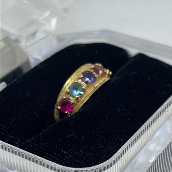 14K Gold Mother’s Ring w/ Synthetic Birth Stones - Picture 4 of 6